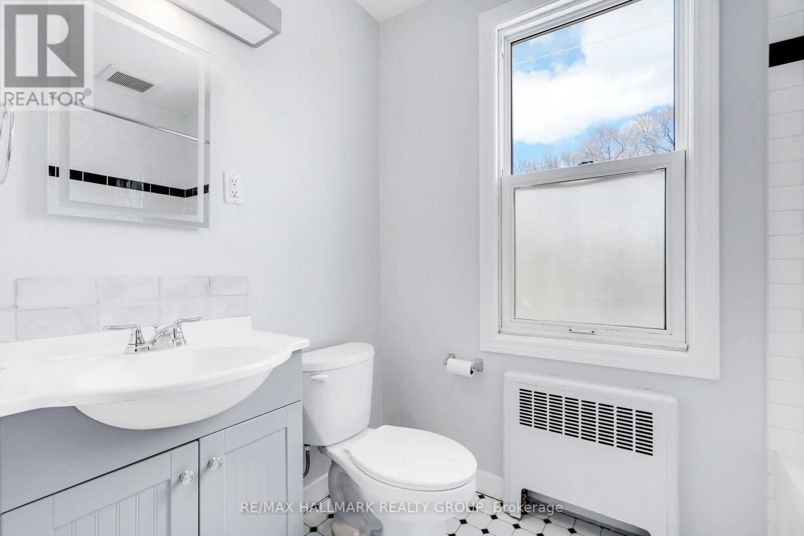 310 BYRON AVENUE - 18