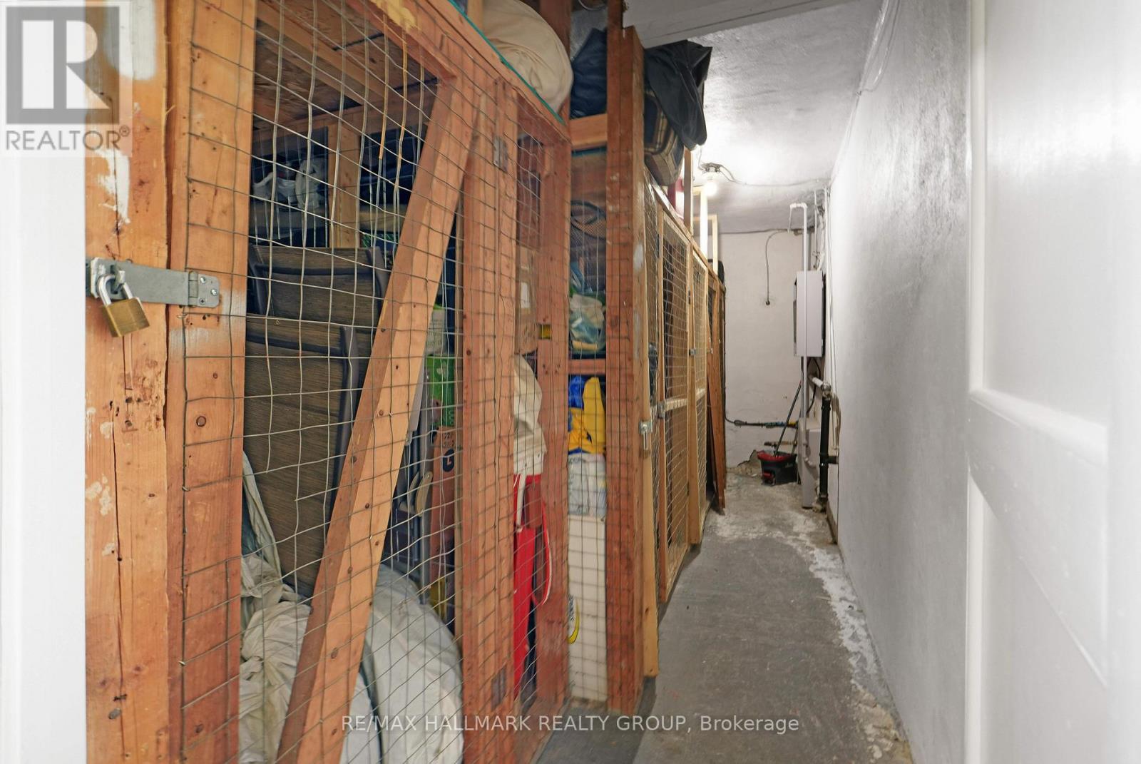 310 BYRON AVENUE - 29