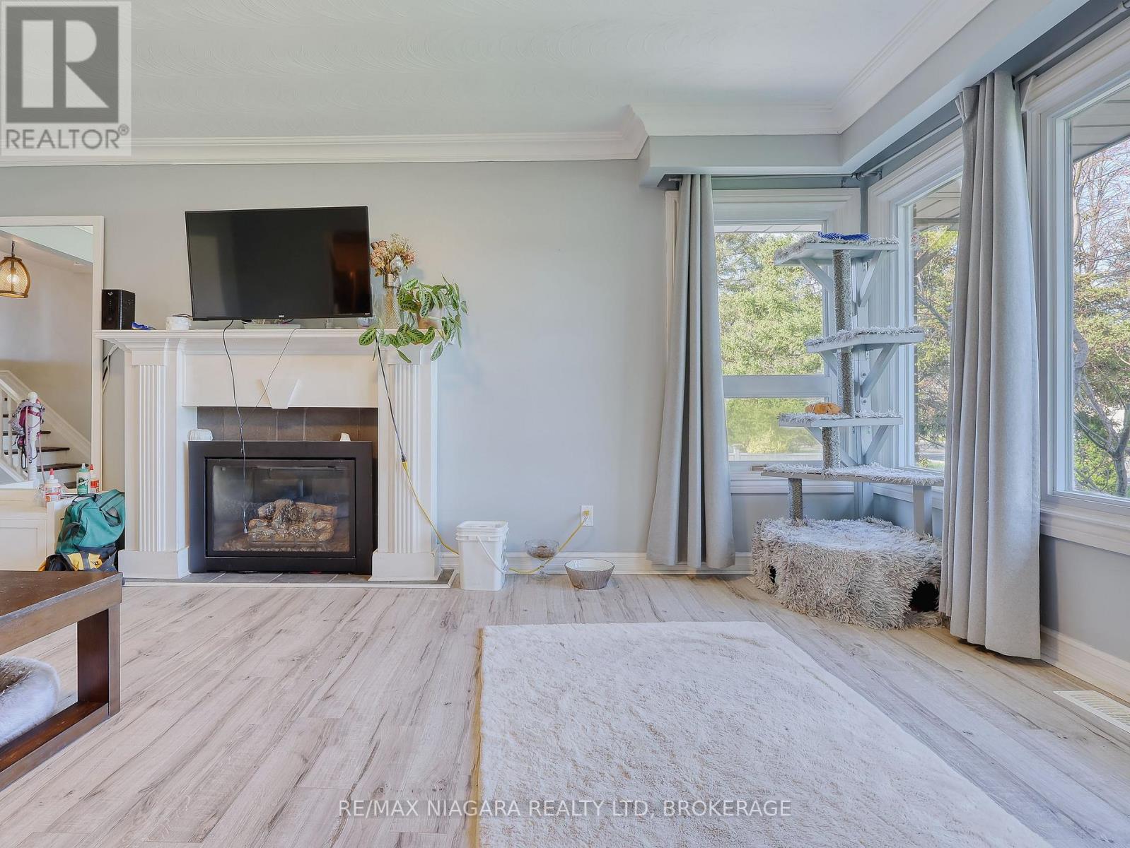 333 GRANTHAM AVENUE - 11