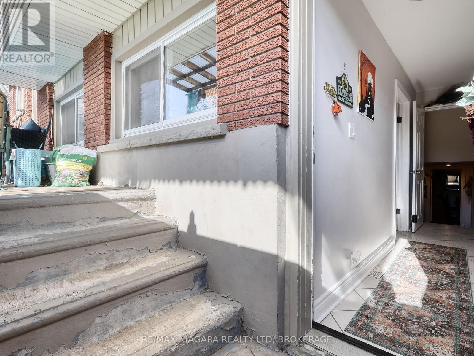 333 GRANTHAM AVENUE - 26
