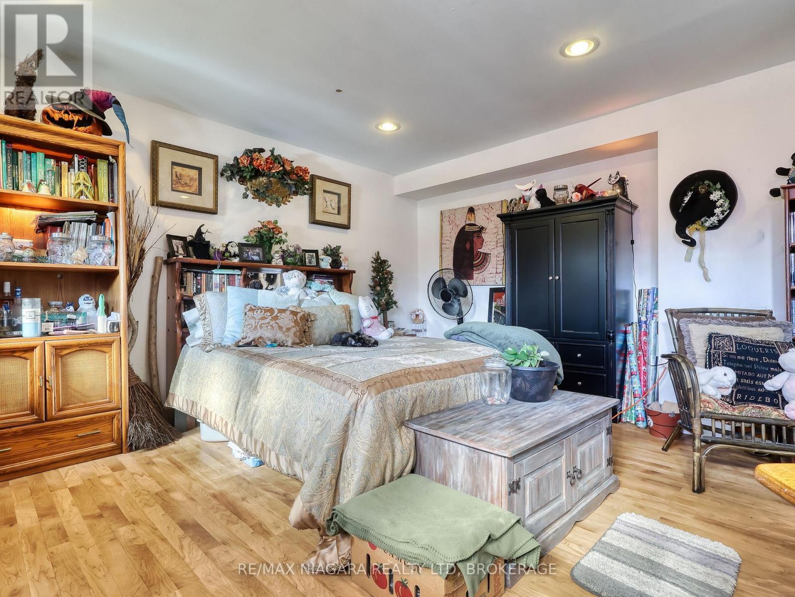 333 GRANTHAM AVENUE - 32