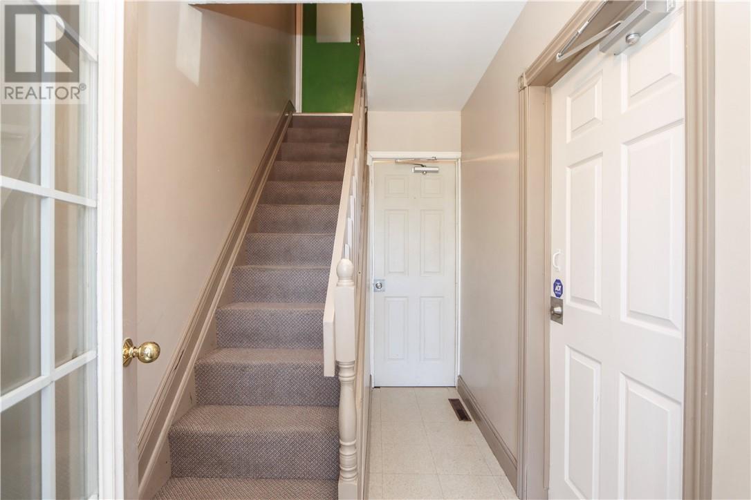 476 Huron Street - 3
