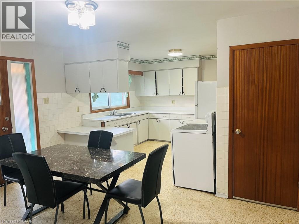157 SCHWEITZER Street, Kitchener, Ontario, N2K1C3 — Photo 23