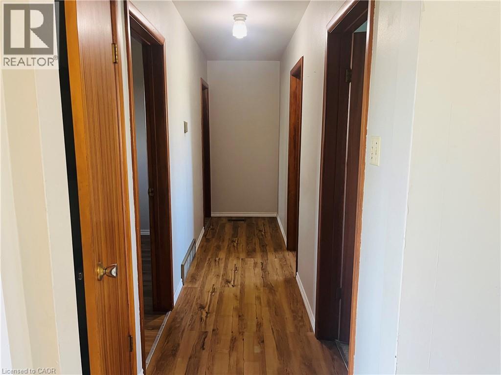 157 SCHWEITZER Street, Kitchener, Ontario, N2K1C3 — Photo 9
