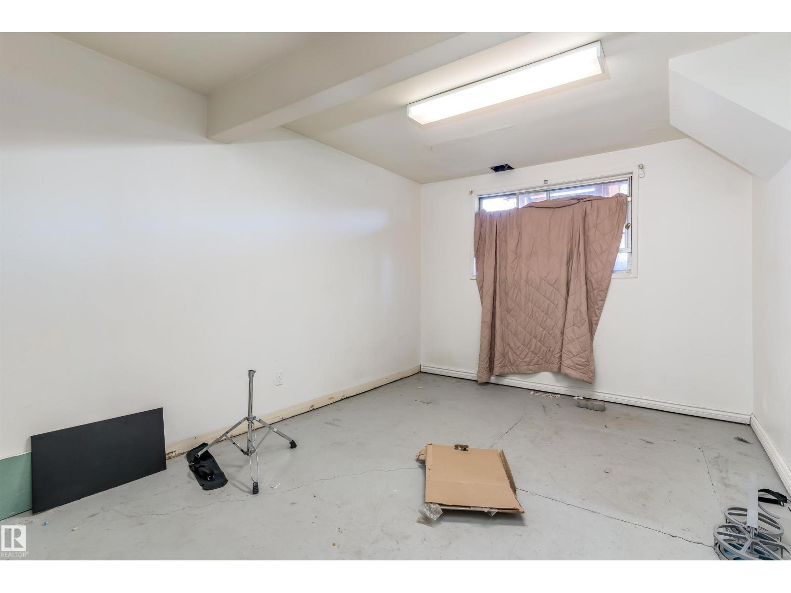 12770 117 ST NW, Edmonton