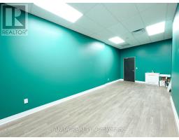 359 - 4750 Yonge Street, Toronto, ON M2N5M6 Photo 12