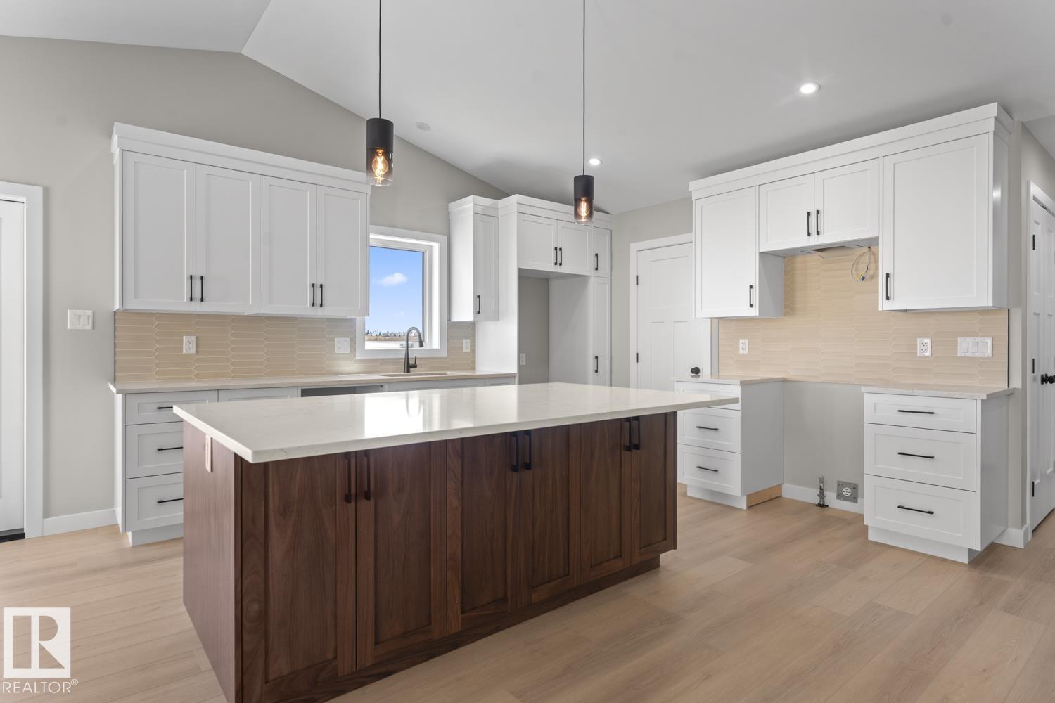 317 FUNDY WY - Image 2