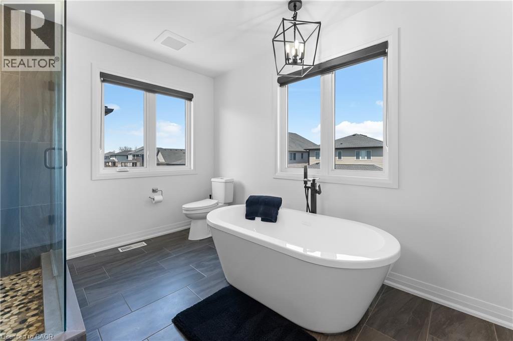 7365 JONATHAN Drive, Niagara Falls, Ontario, L2H3T3 — Photo 9