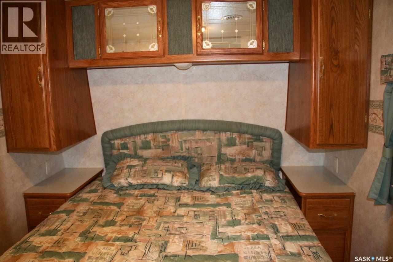 RV R # 18 Poplar Beach Resort — photo 11