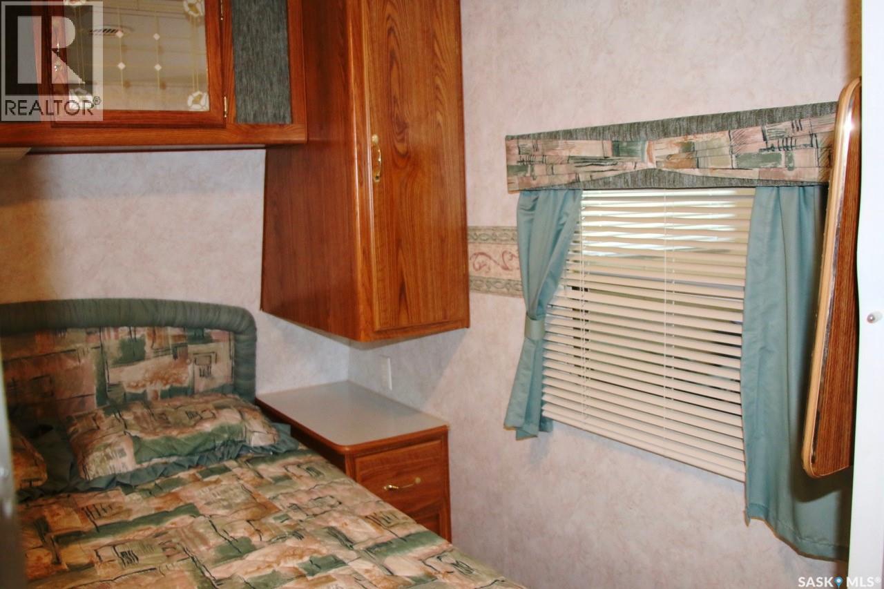 RV R # 18 Poplar Beach Resort — photo 12