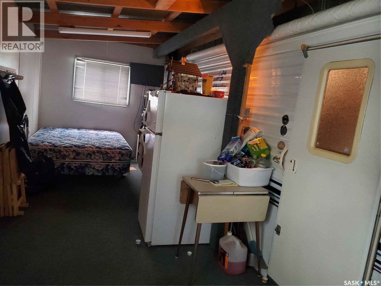 RV R # 18 Poplar Beach Resort — photo 20