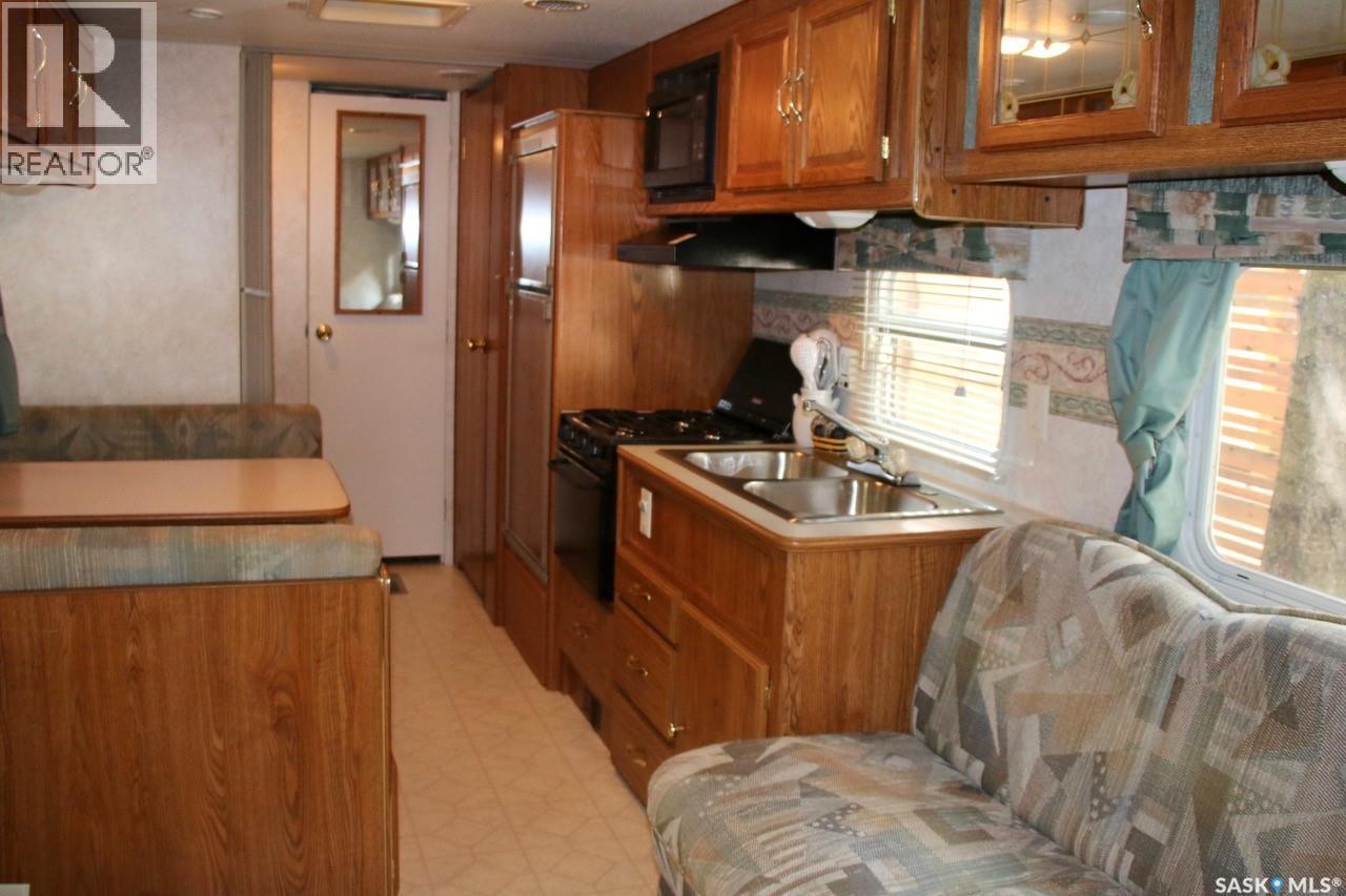RV R # 18 Poplar Beach Resort — photo 9