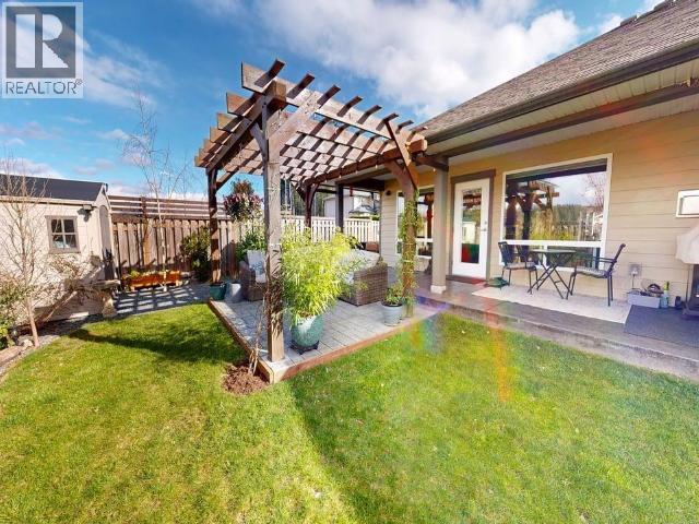 7367 GLACIER STREET, Powell River