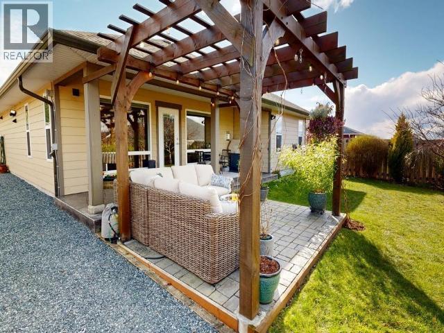 7367 GLACIER STREET, Powell River
