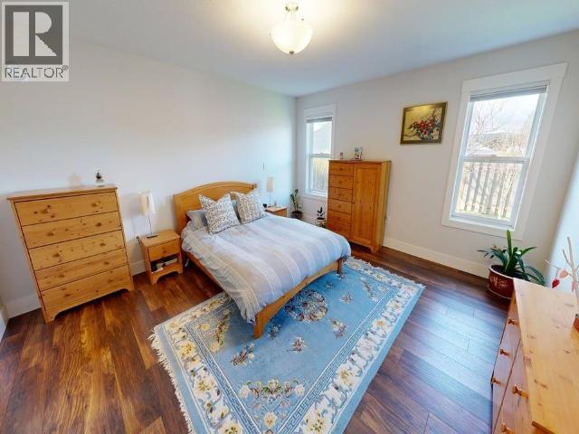 7367 GLACIER STREET, Powell River
