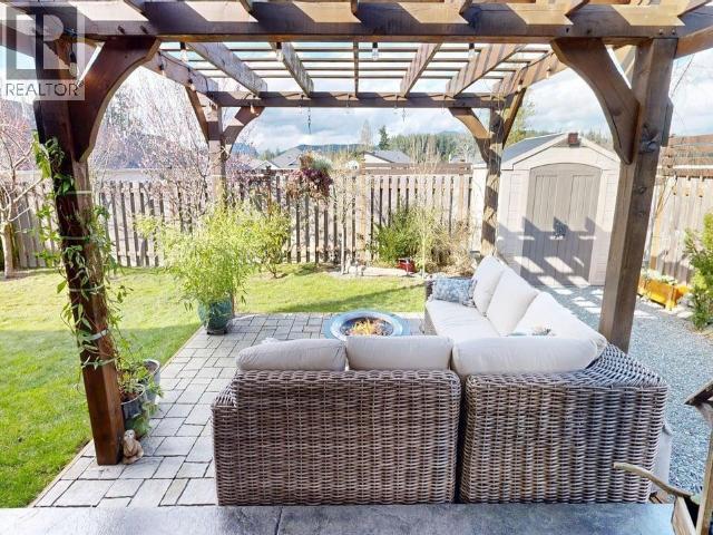 7367 GLACIER STREET, Powell River