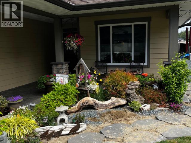 7367 GLACIER STREET, Powell River