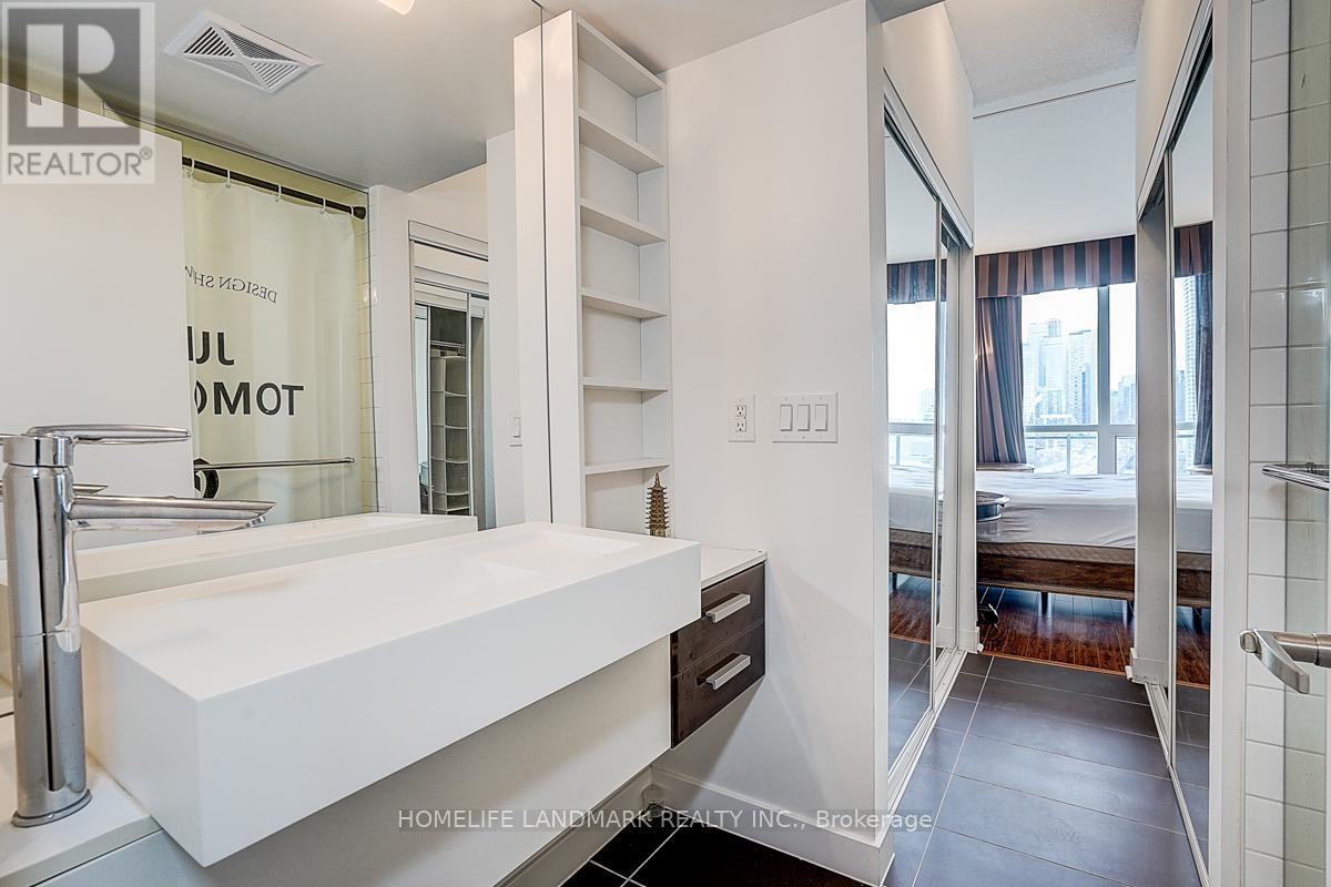 #1912 38 DAN LECKIE WAY - 21