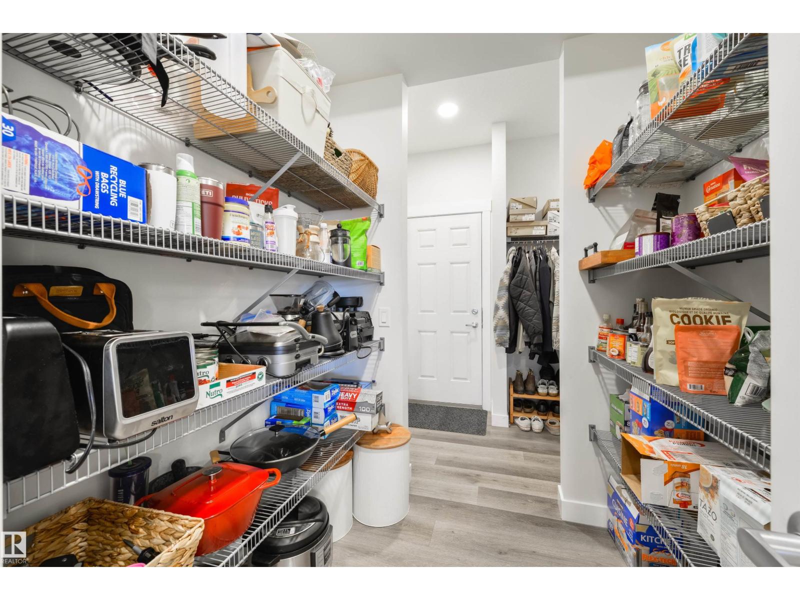 22632 96 AV NW, Edmonton