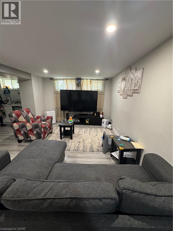 90 CLIVE Road Unit# Lower Level, Kitchener, Ontario, N2H3N6 — Photo 8