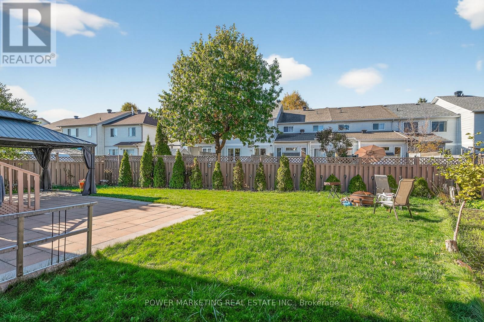 22 NEW DEIGHTON CRESCENT W - 38