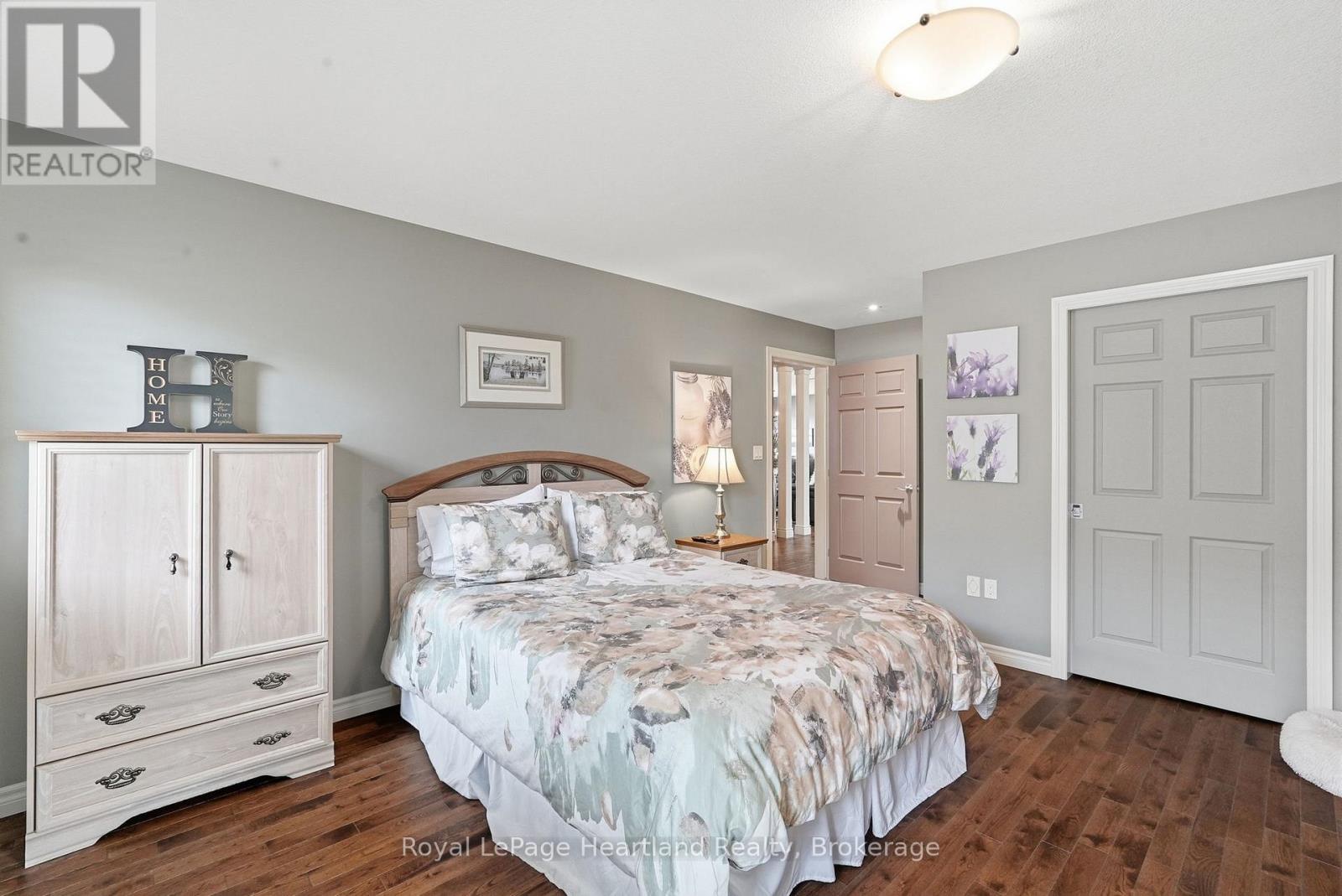 225 JOHN STREET S - 30
