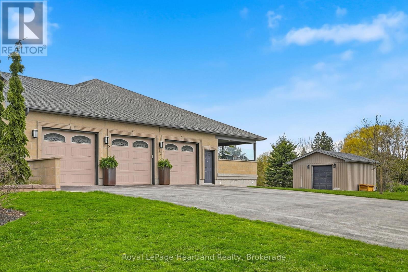 225 JOHN STREET S - 7