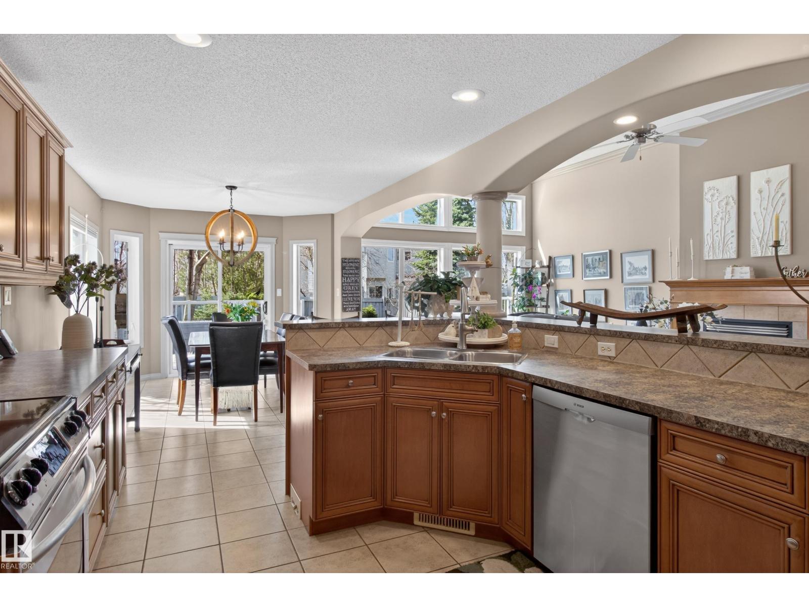 74 HIGHGROVE CR, Sherwood Park