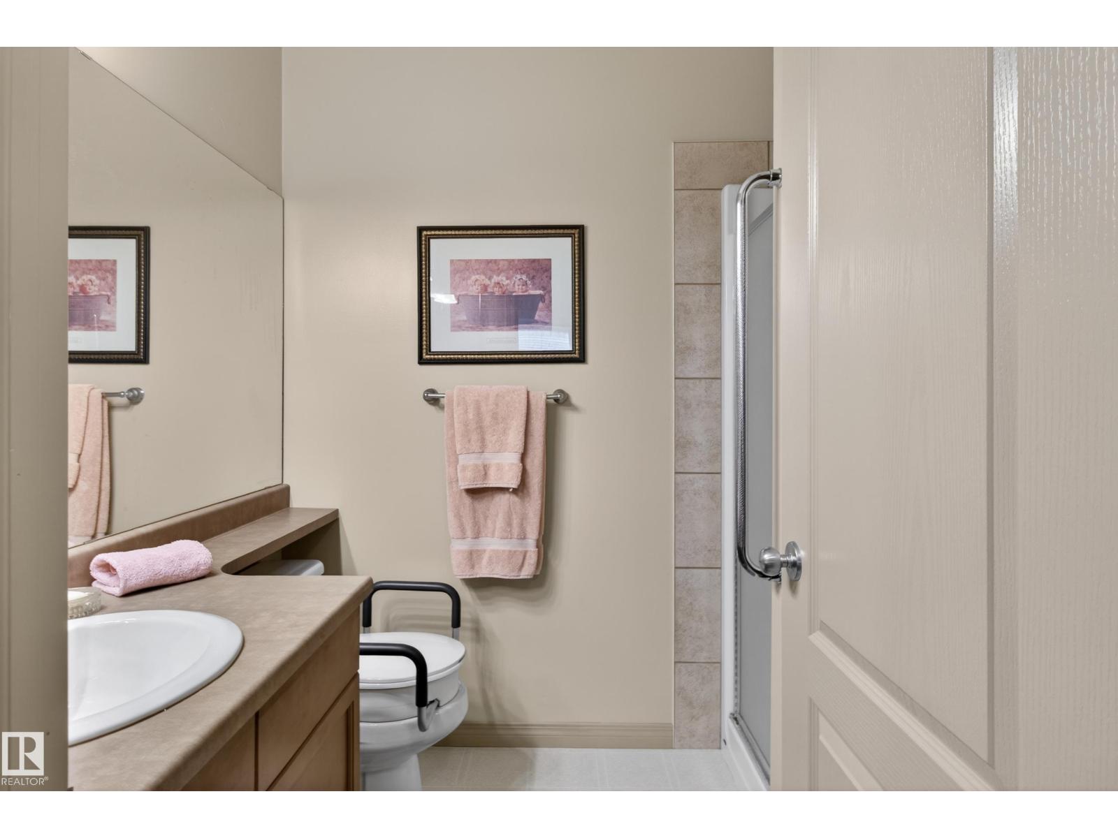 74 HIGHGROVE CR, Sherwood Park
