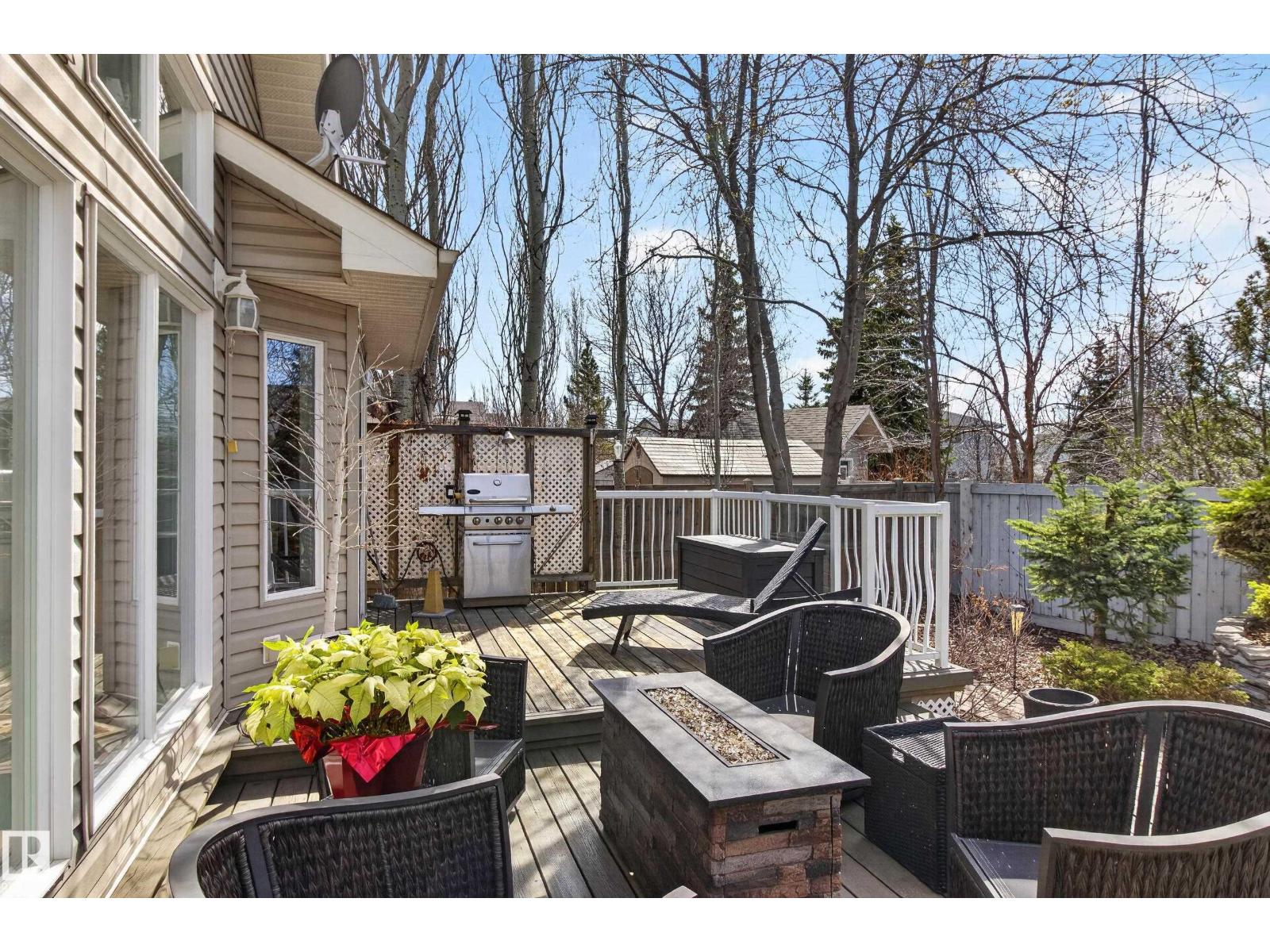 74 HIGHGROVE CR, Sherwood Park