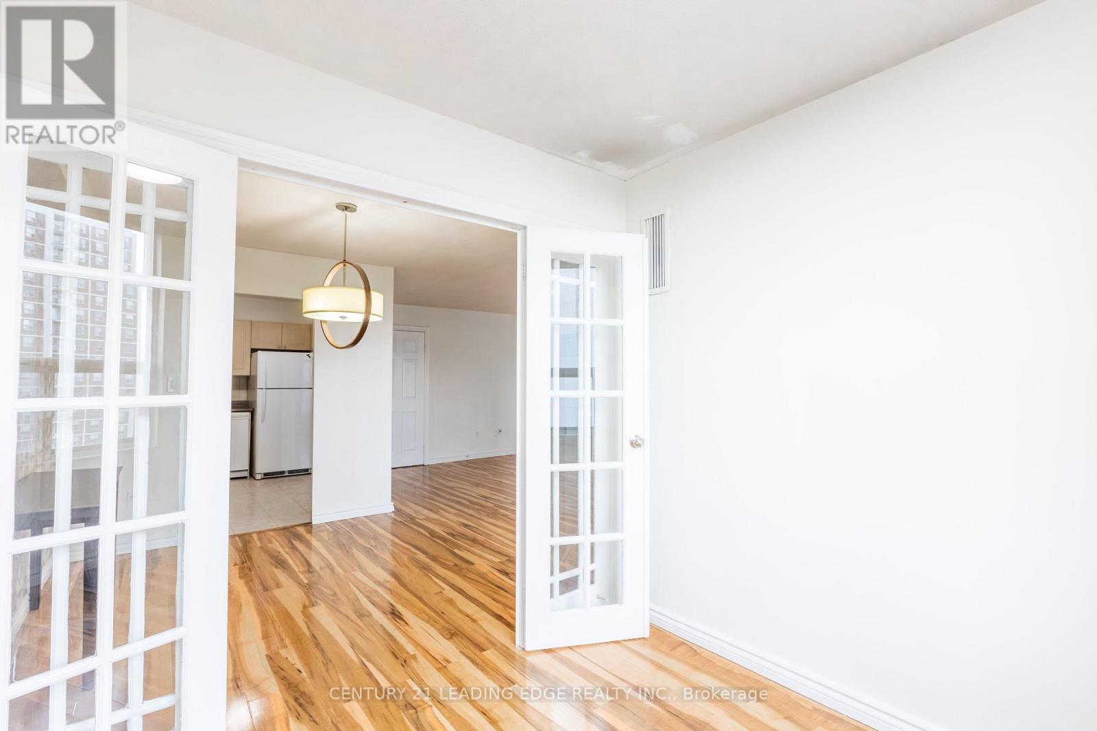 #815 10 EDGECLIFFE GOLFWAY - 14