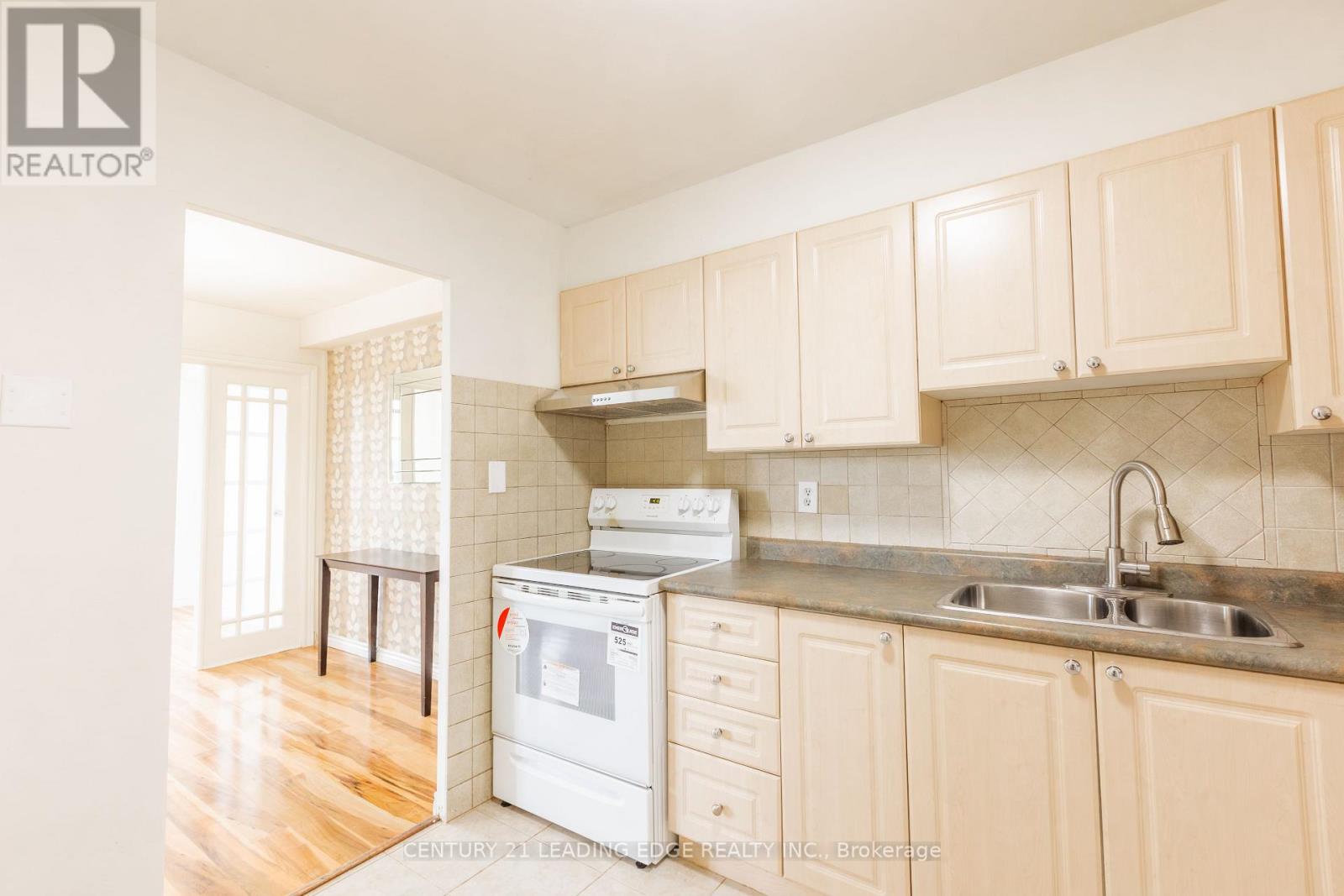 #815 10 EDGECLIFFE GOLFWAY - 16
