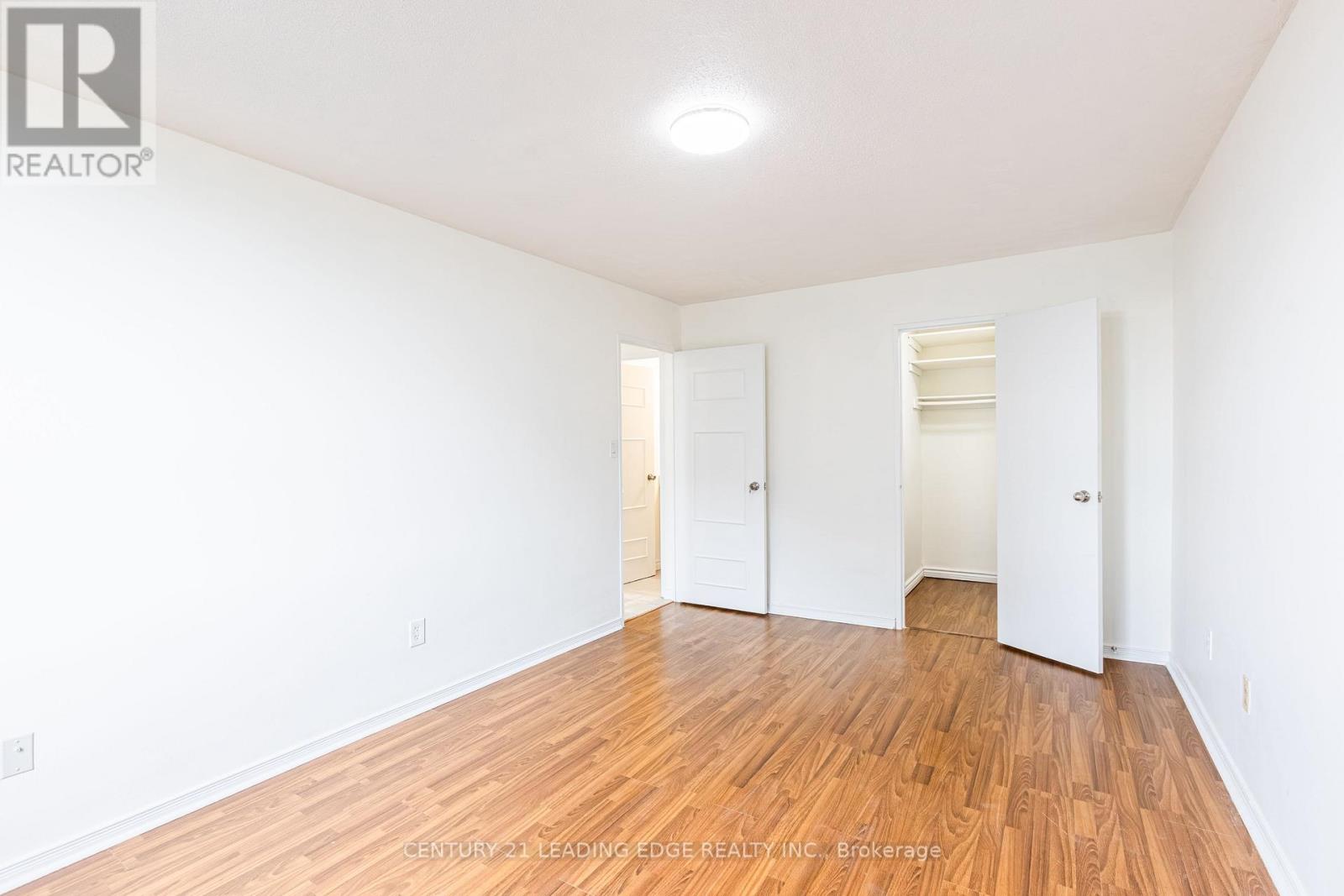 #815 10 EDGECLIFFE GOLFWAY - 18