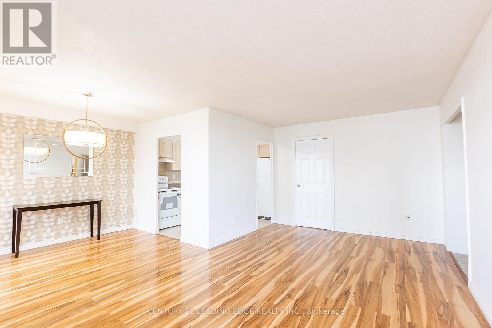 #815 10 EDGECLIFFE GOLFWAY - 9