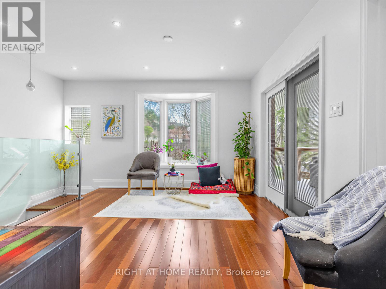 85 FLAMBOROUGH DRIVE - 16