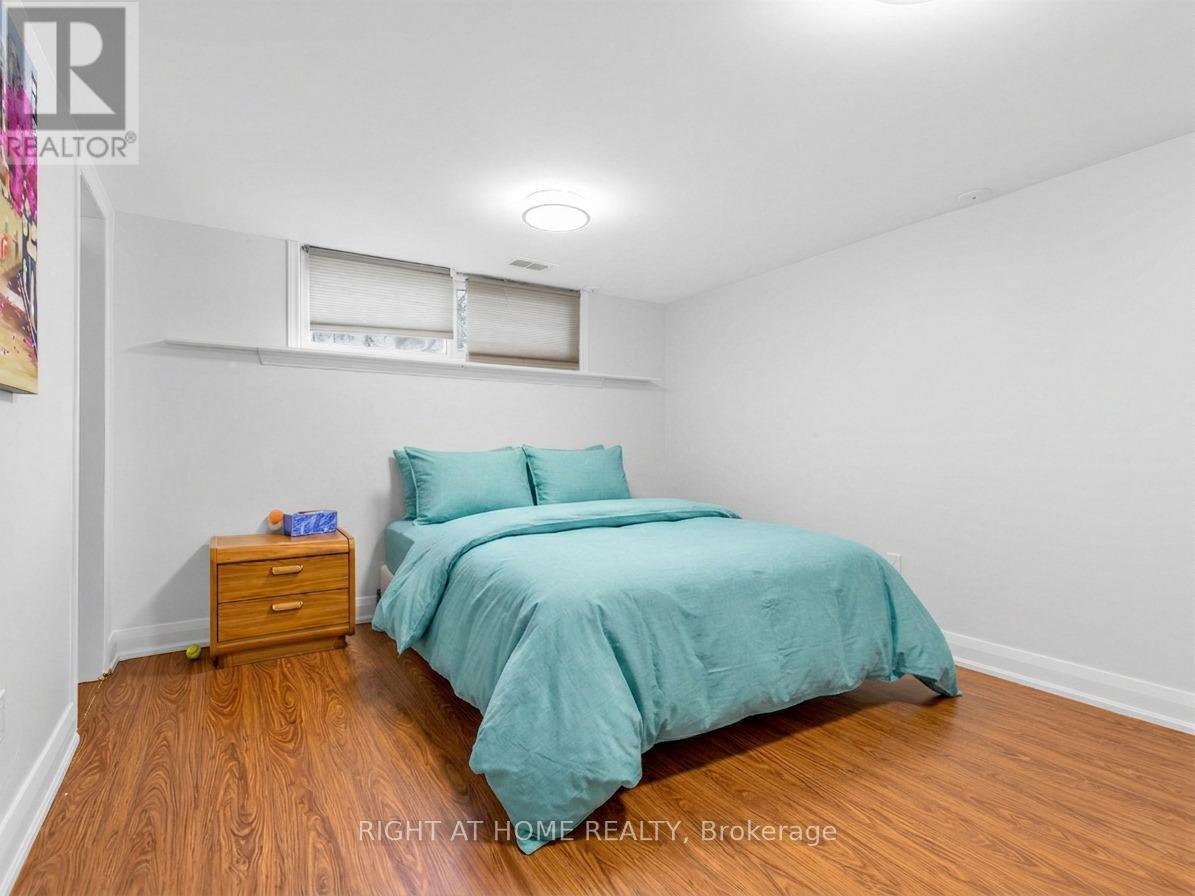 85 FLAMBOROUGH DRIVE - 27