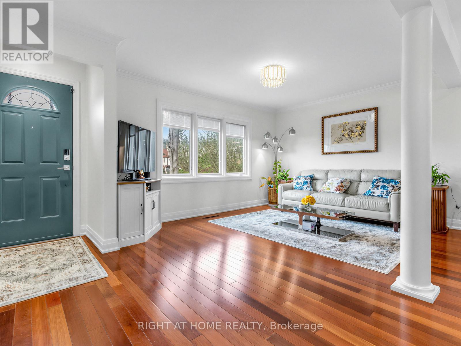 85 FLAMBOROUGH DRIVE - 3