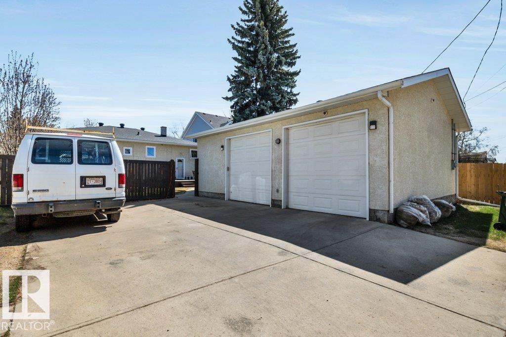 10616 136 ST NW - 48