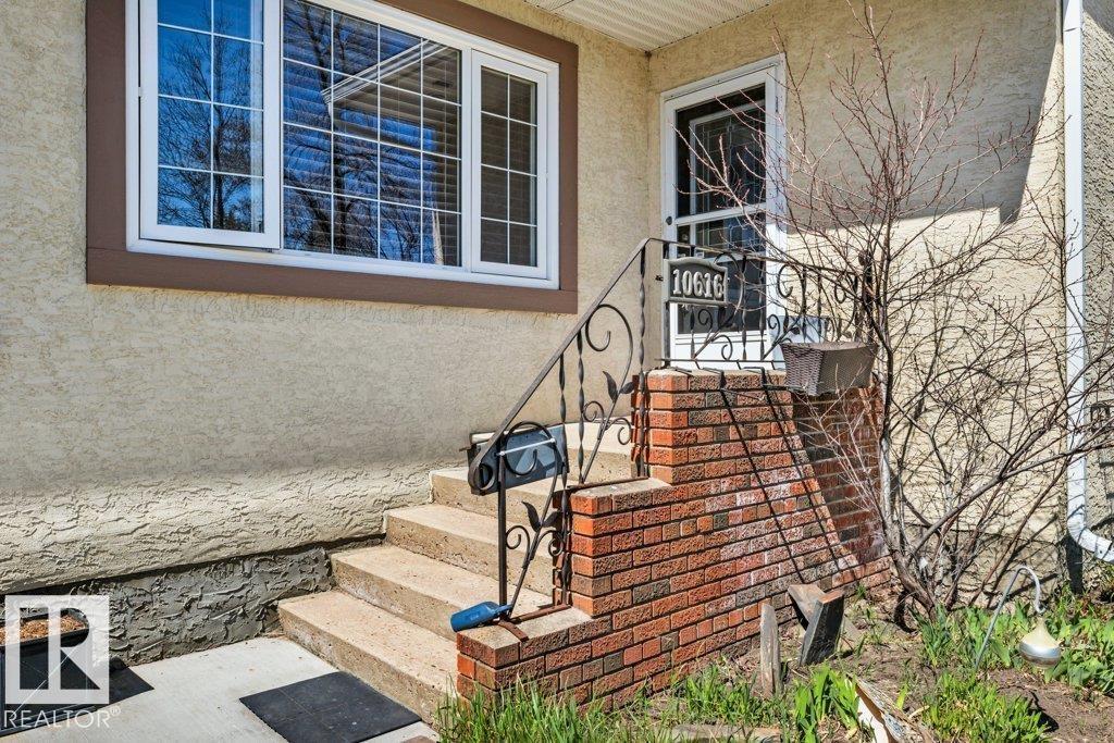 10616 136 ST NW - 5