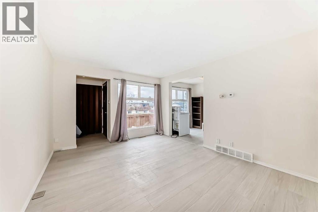 #2 6147 Buckthorn Road NW - 6