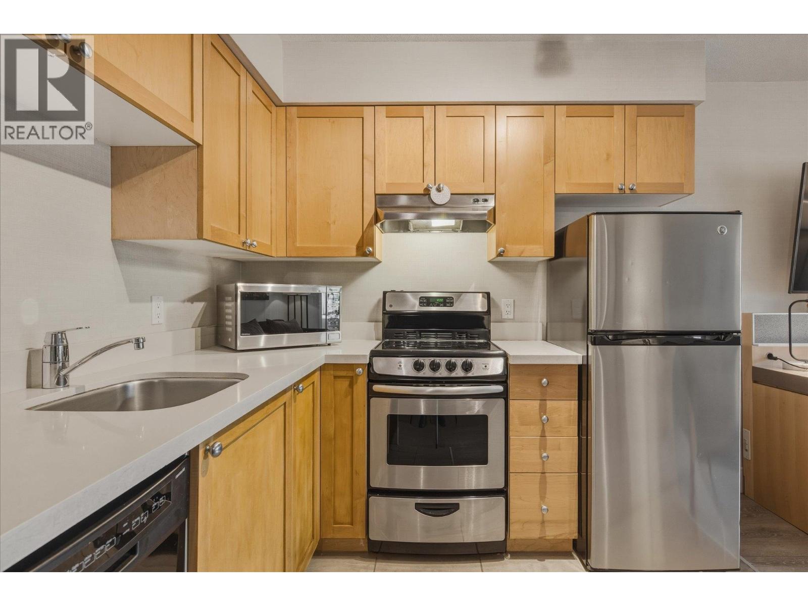 1431&33 4308 MAIN STREET, Whistler