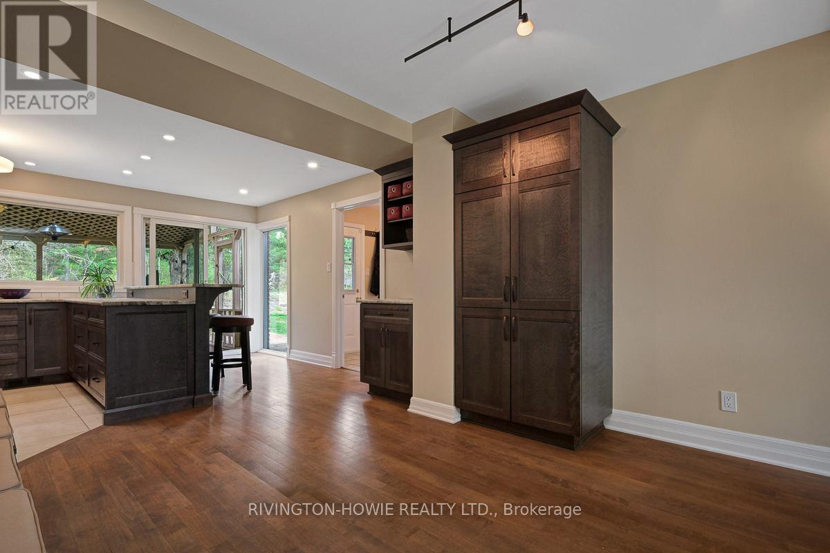 104 TALL FOREST DRIVE - 11