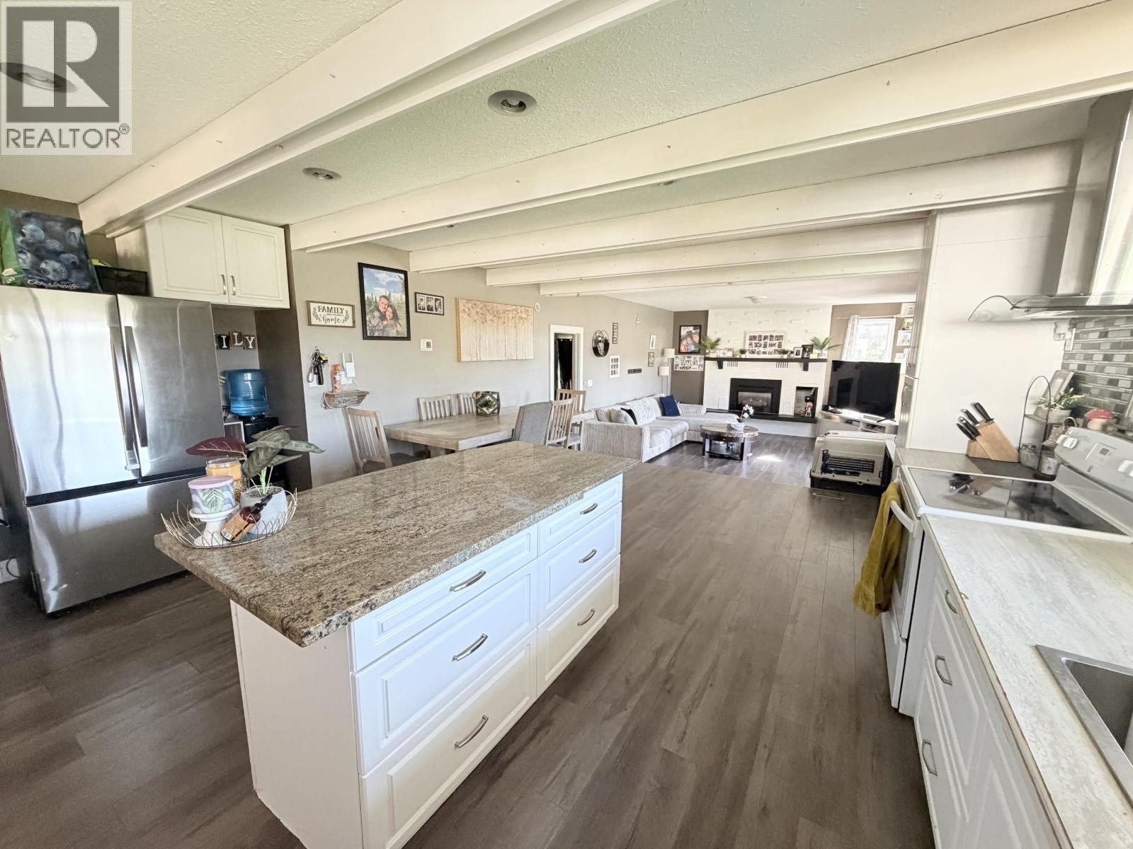 5612 CANIM-HENDRIX LAKE ROAD, 100 Mile House