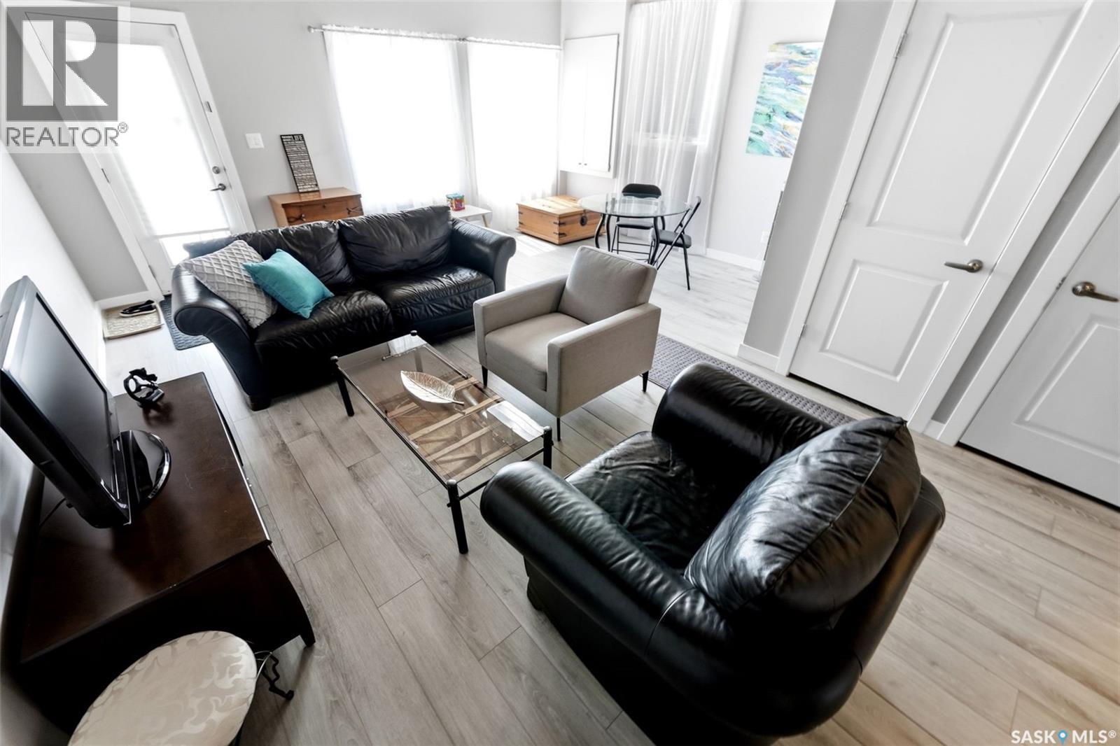 8849 Kestral DRIVE - 28