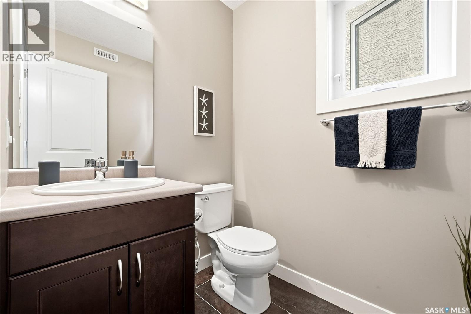 8849 Kestral DRIVE - 12