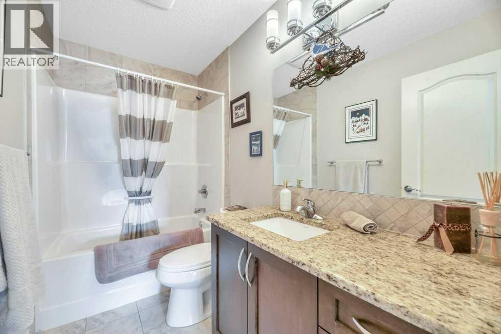 Upper Shared Washroom