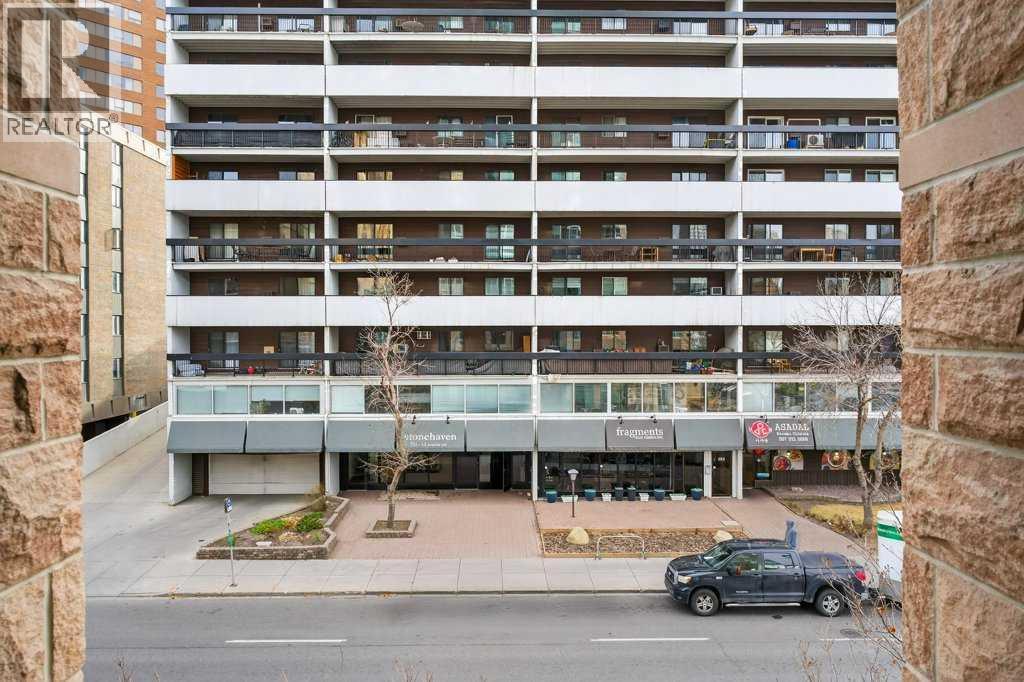 #303 788 12 Avenue SW - 37