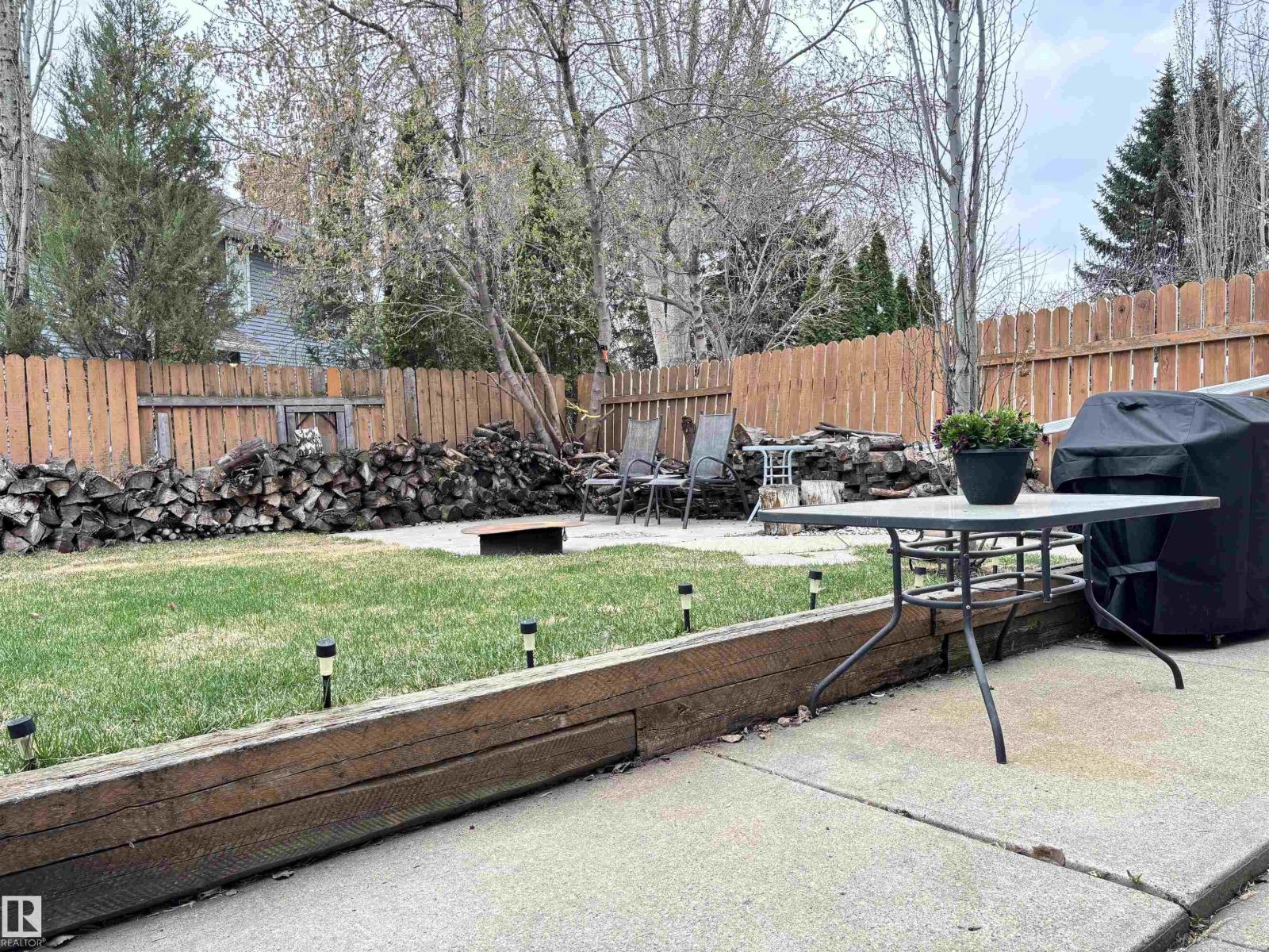 660 VILLAGE DR - 26
