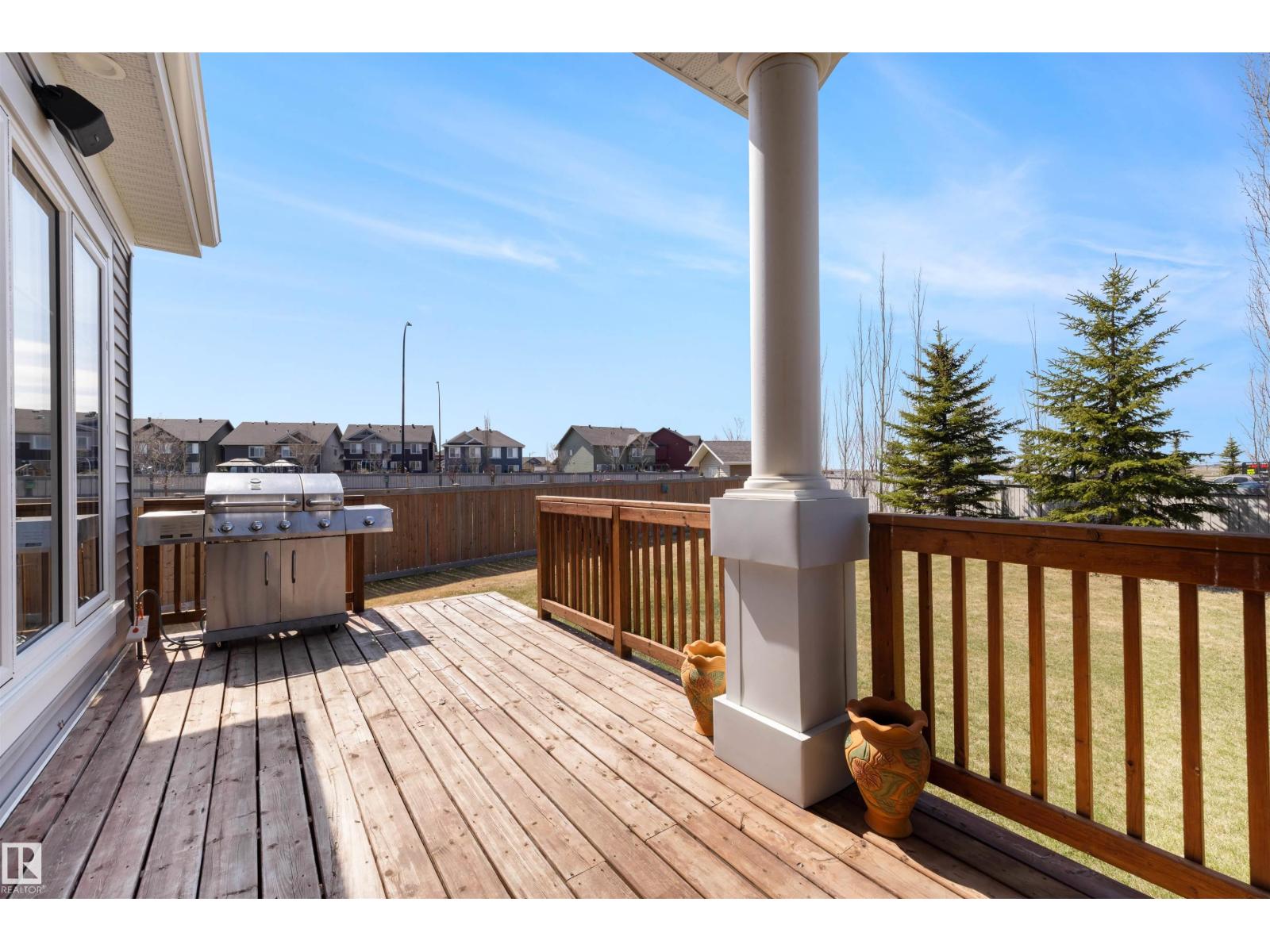 9055 24 AV SW, Edmonton