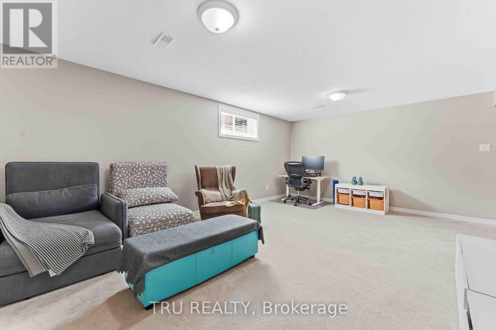 449 CELTIC RIDGE CRESCENT - 44